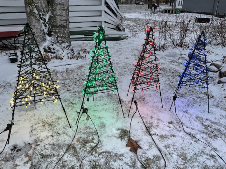 Christmas Lights KIWA Radio