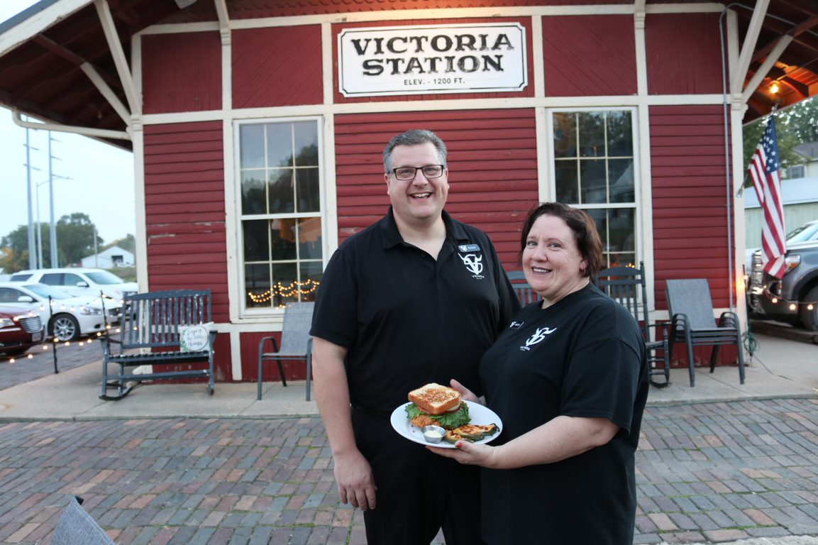 Harlan eatery wins Iowa's 'best tenderloin' title KIWA Radio