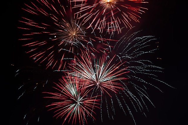 Community Fireworks Displays - KIWA Radio